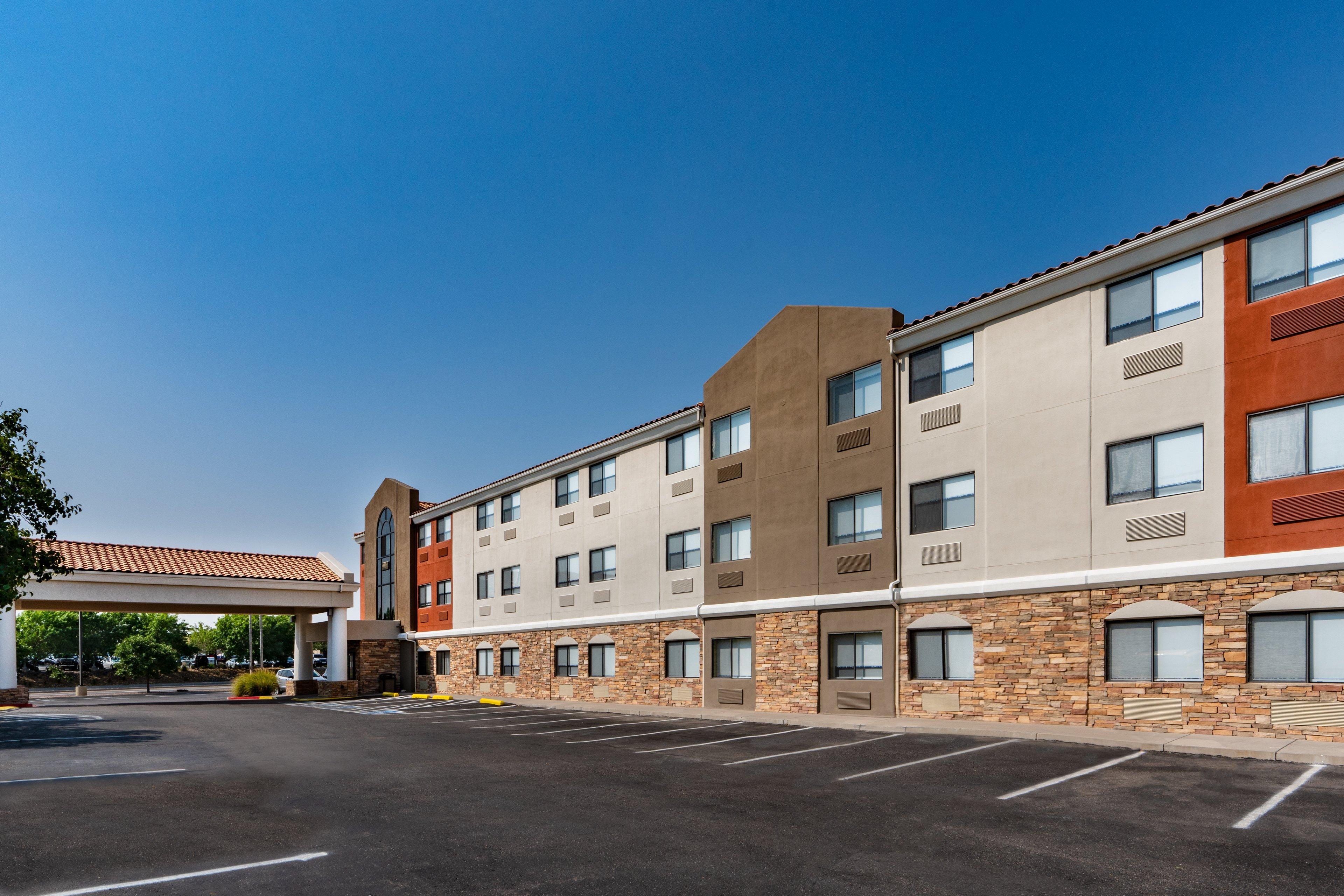 Holiday Inn Express Hotel & Suites Albuquerque - North Balloon Fiesta Park By Ihg Екстер'єр фото
