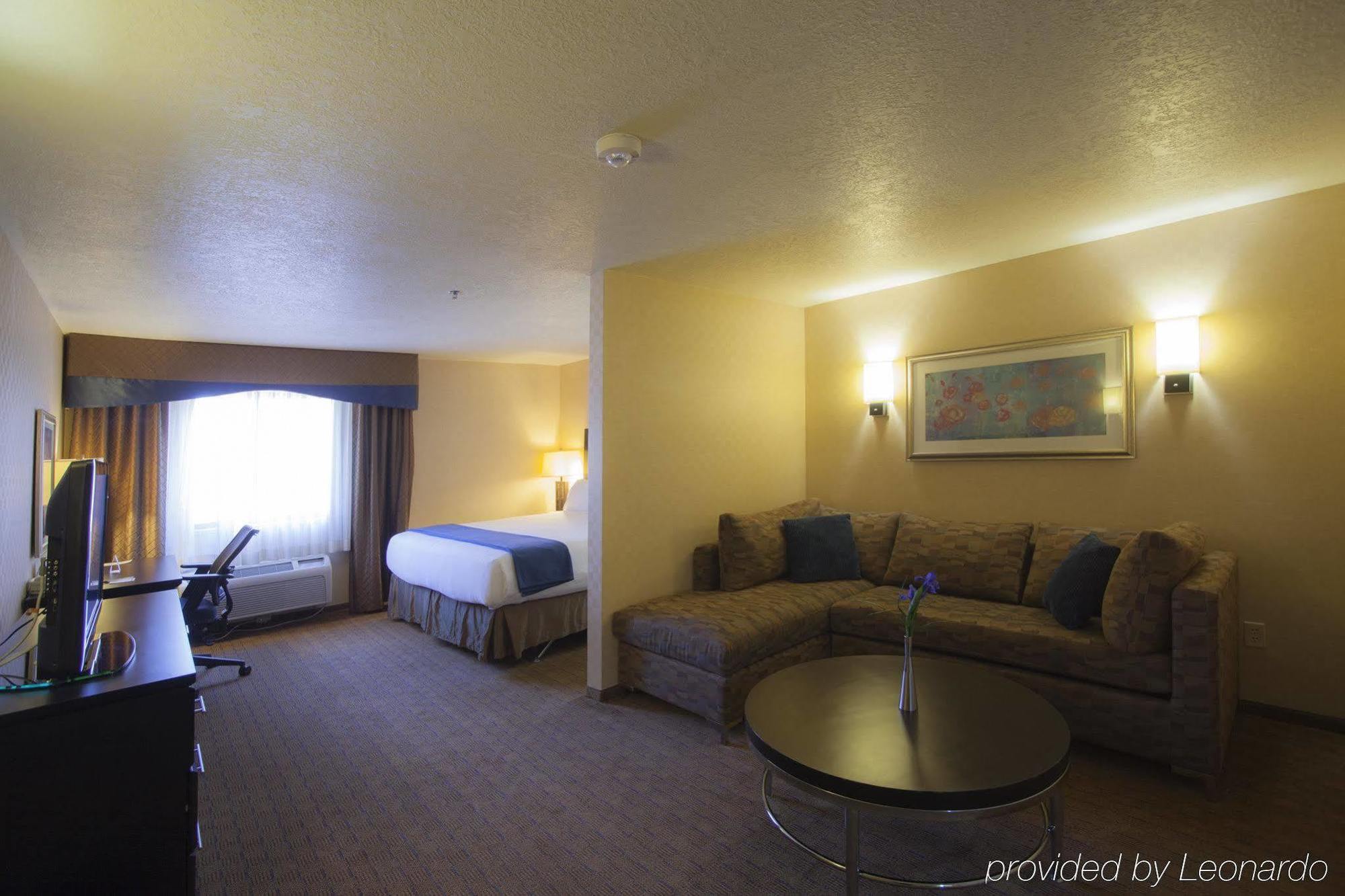 Holiday Inn Express Hotel & Suites Albuquerque - North Balloon Fiesta Park By Ihg Екстер'єр фото