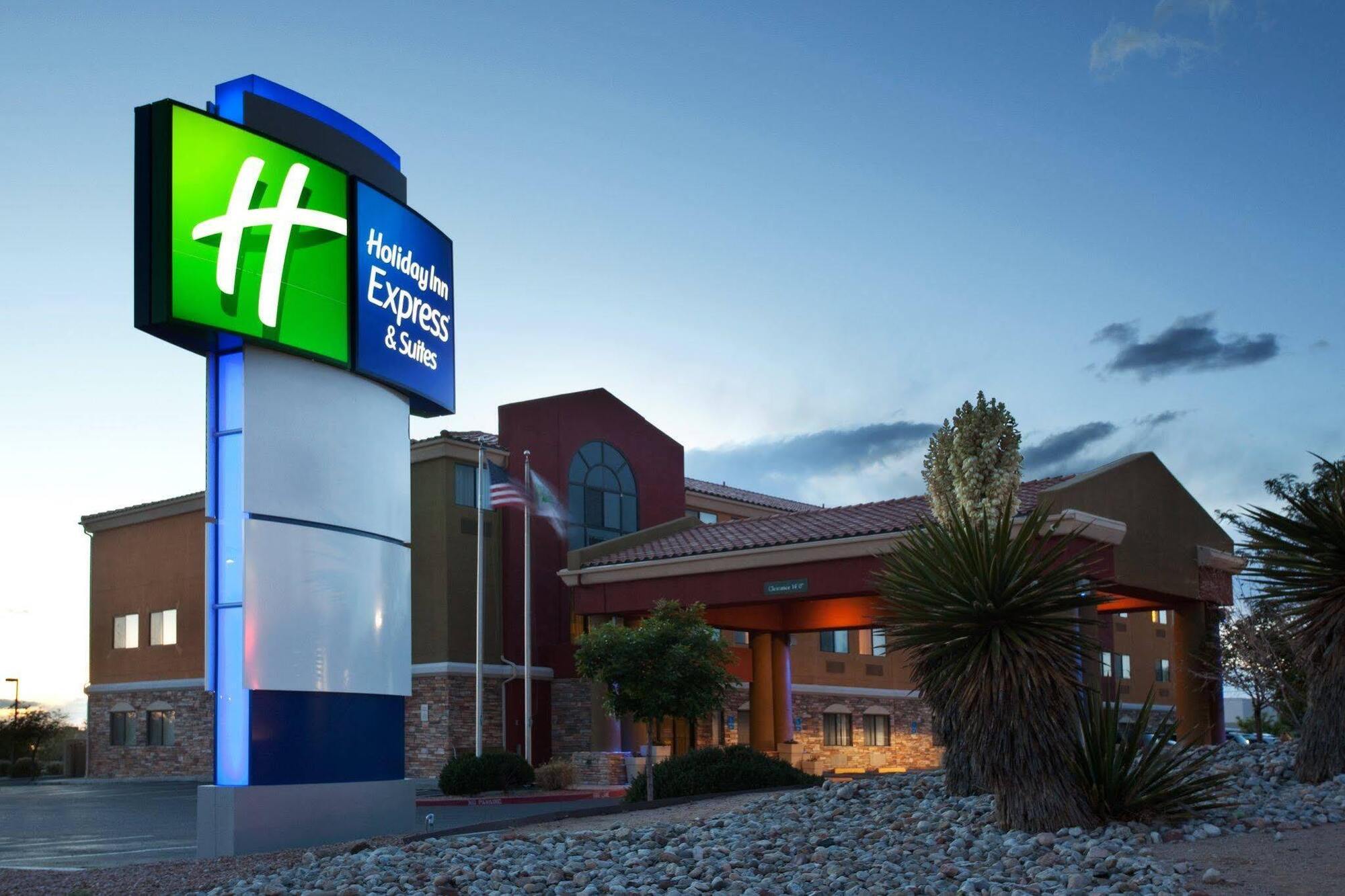 Holiday Inn Express Hotel & Suites Albuquerque - North Balloon Fiesta Park By Ihg Екстер'єр фото